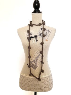 Collana Pois marrone in lana
