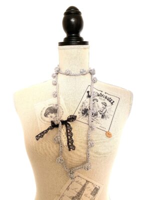 Collana Pois grigia in lana
